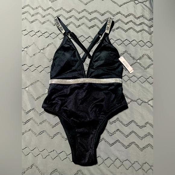 Victoria's Secret Other - New with tags VS swim suit